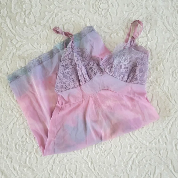 Vintage Soft Pink and Lavender Lace Chemise - Picture 2 of 10